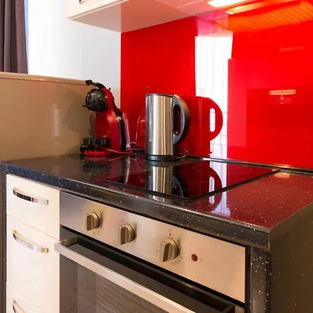 The Perfect One-bedroom Maisonette In By Flat Mаnager Appartamento